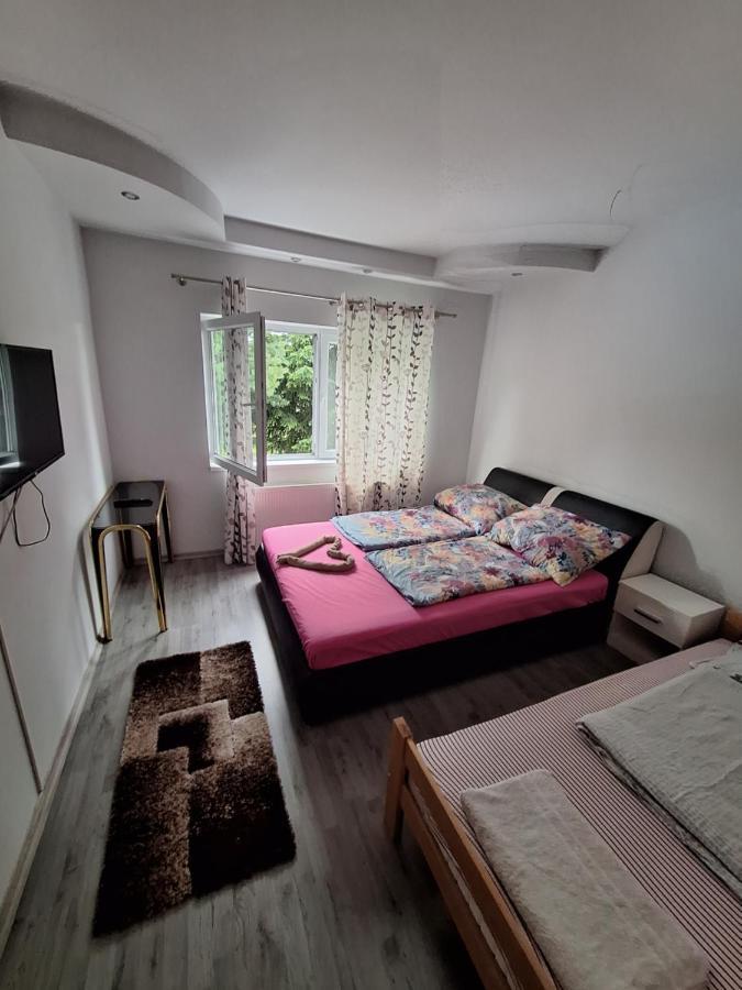 Apartmani Lana SJJ Exterior foto